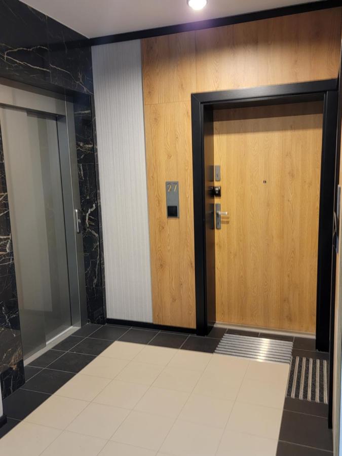 Luksusowy Apartament Na Starym Miescie ลูบลิน ภายนอก รูปภาพ